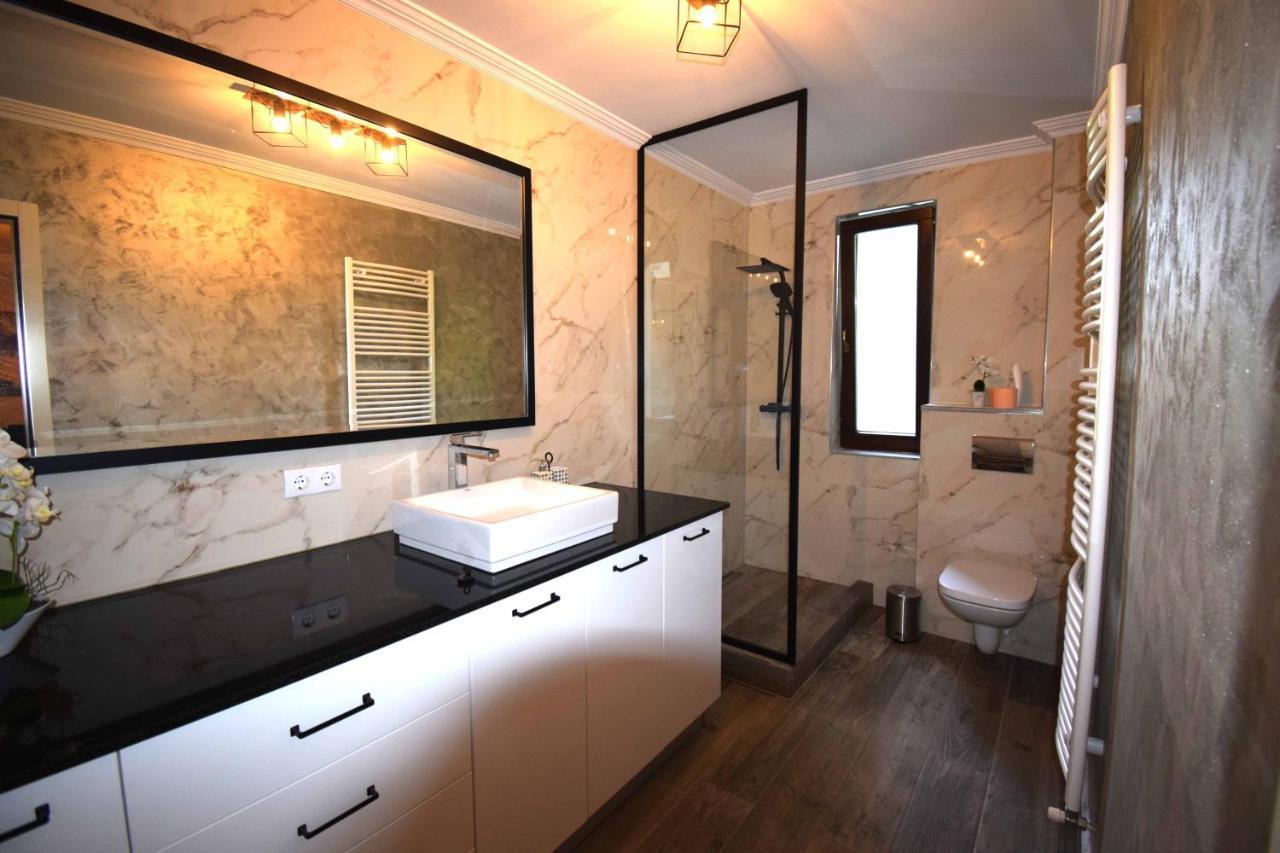 Târgu-Mureş Luxury Apartment Central מראה חיצוני תמונה