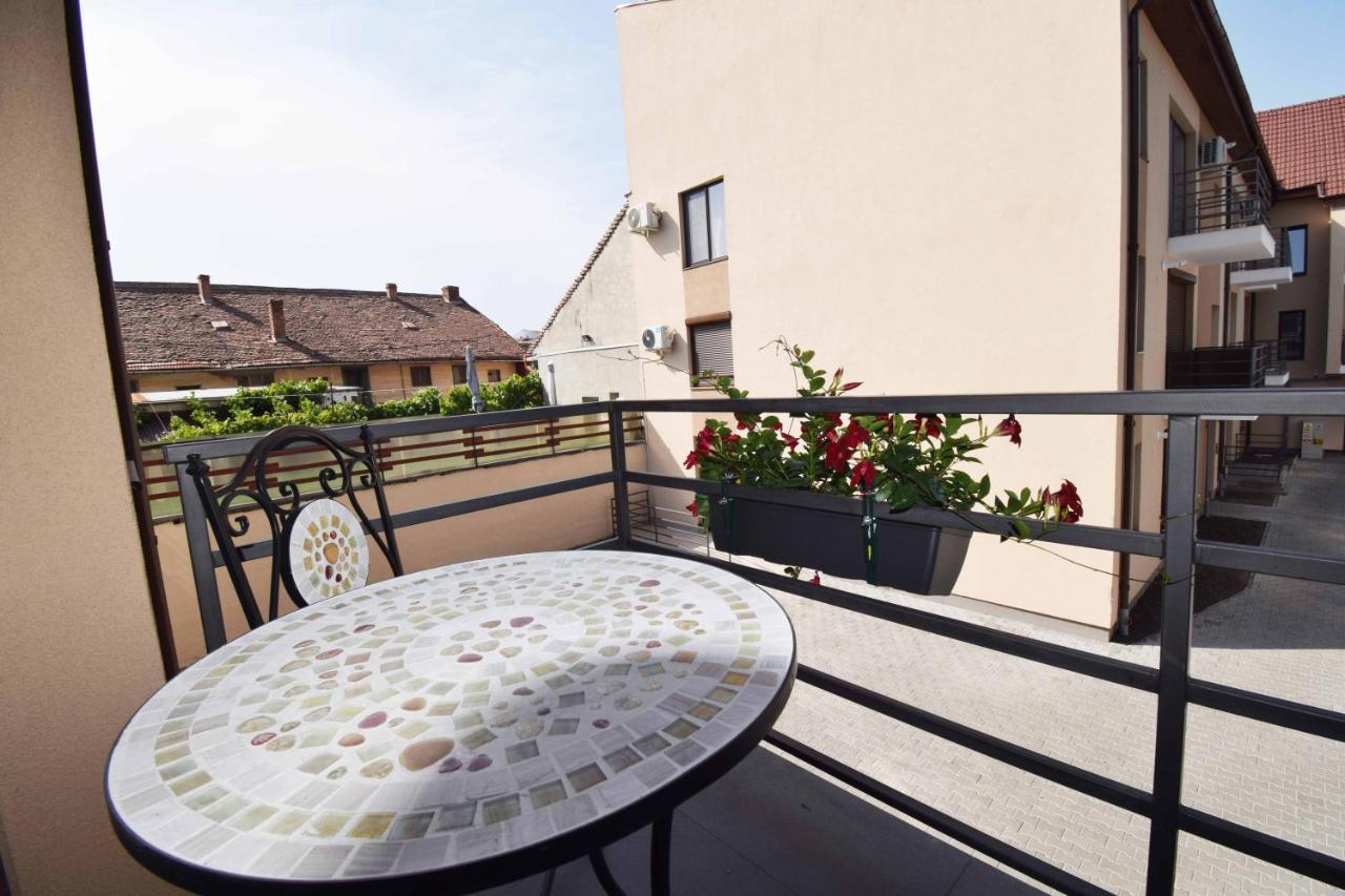 Târgu-Mureş Luxury Apartment Central מראה חיצוני תמונה